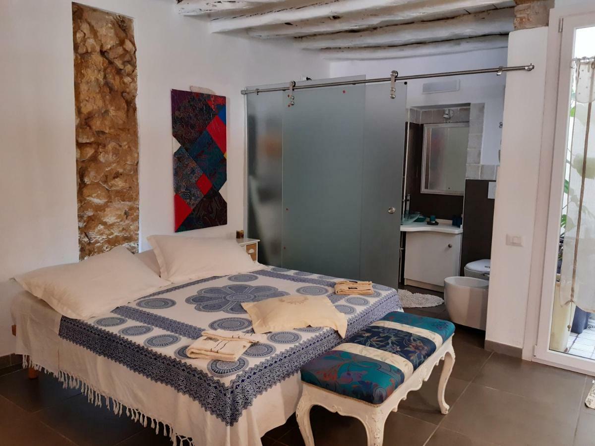 Cozy Loft In The Heart Of Cagliari Villa Eksteriør billede