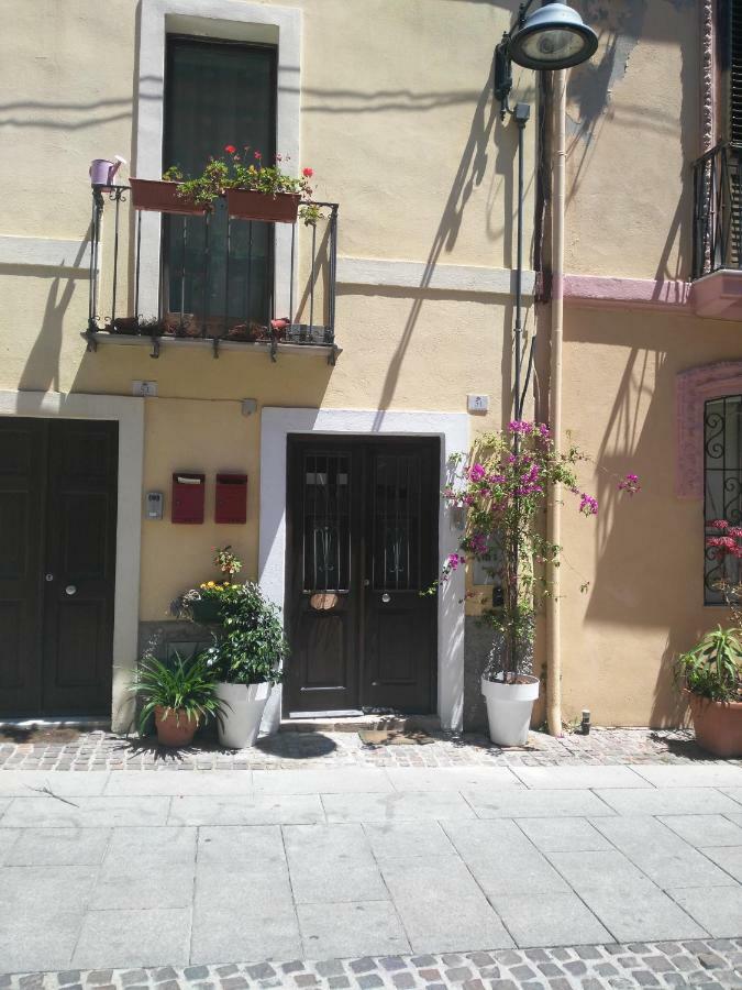 Cozy Loft In The Heart Of Cagliari Villa Eksteriør billede